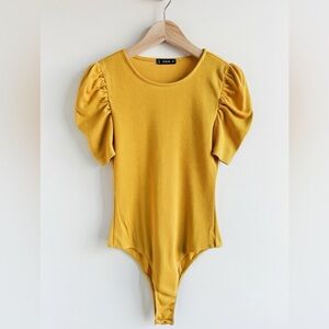 SHEIN Mustard Puff Sleeve Bodysuit